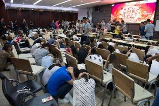 高峰个人资料歌手传销,从歌手到传销头目的蜕变之路